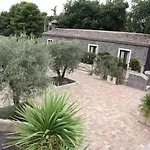 Otel Casa La Carrubbazza San Gregorio di Catania
