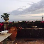 Casa La Carrubbazza Otel