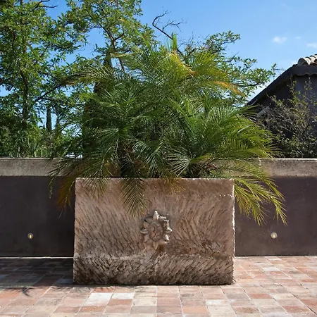 Casa La Carrubbazza Hotel 2*